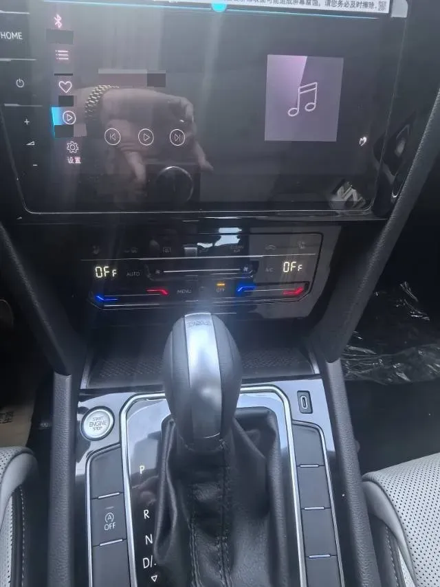 2023 Volkswagen Magotan 2.0T 186HP L4 7DCT,autocango,china used car exporter,china ev exporter,chinese used car exporter,chinese used ev exporter