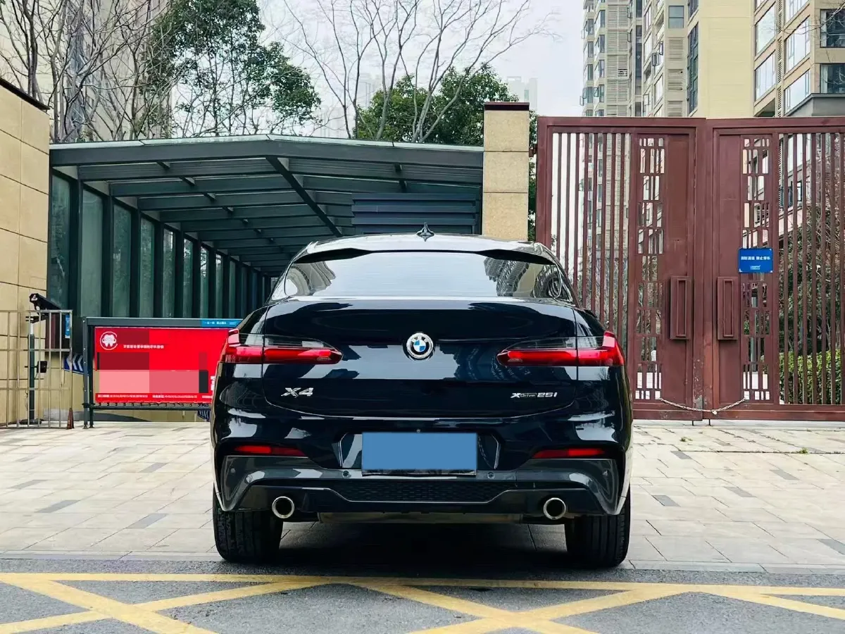 2020 BMW X4 2.0T 184HP L4 8AT,autocango,china used car exporter,china ev exporter,chinese used car exporter,chinese used ev exporter