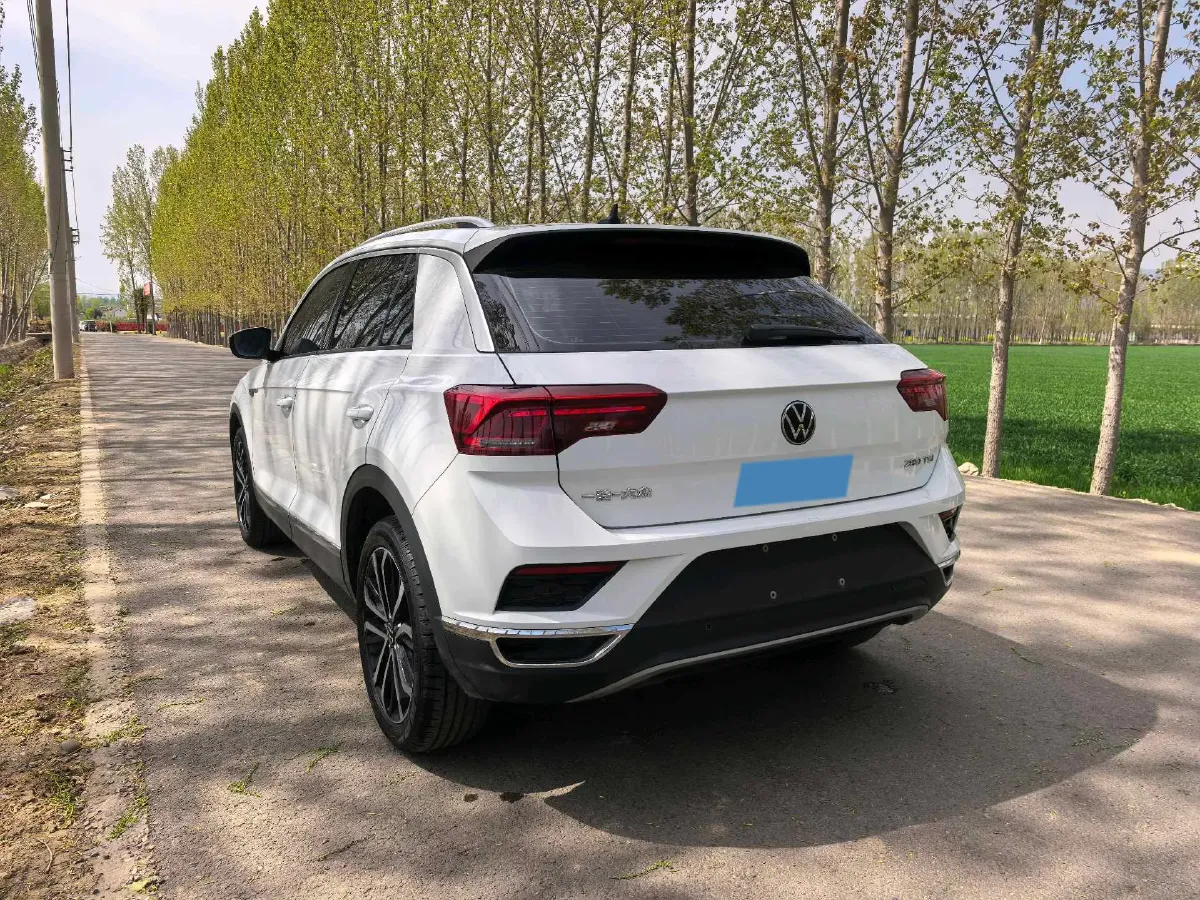 2021 Volkswagen T-Roc 1.4T 150HP L4 7DCT,autocango,china used car exporter,china ev exporter,chinese used car exporter,chinese used ev exporter