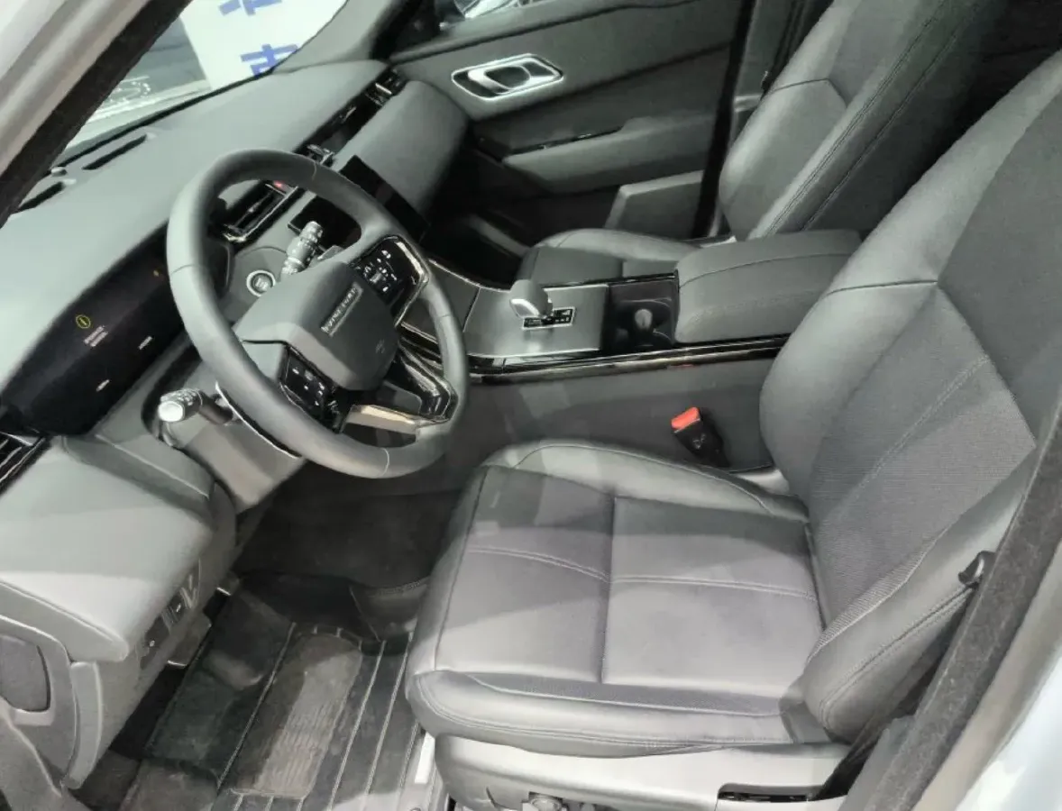 2024 Land Rover Range Rover Velar 2.0T 250HP L4 8AT,autocango,china used car exporter,china ev exporter,chinese used car exporter,chinese used ev exporter