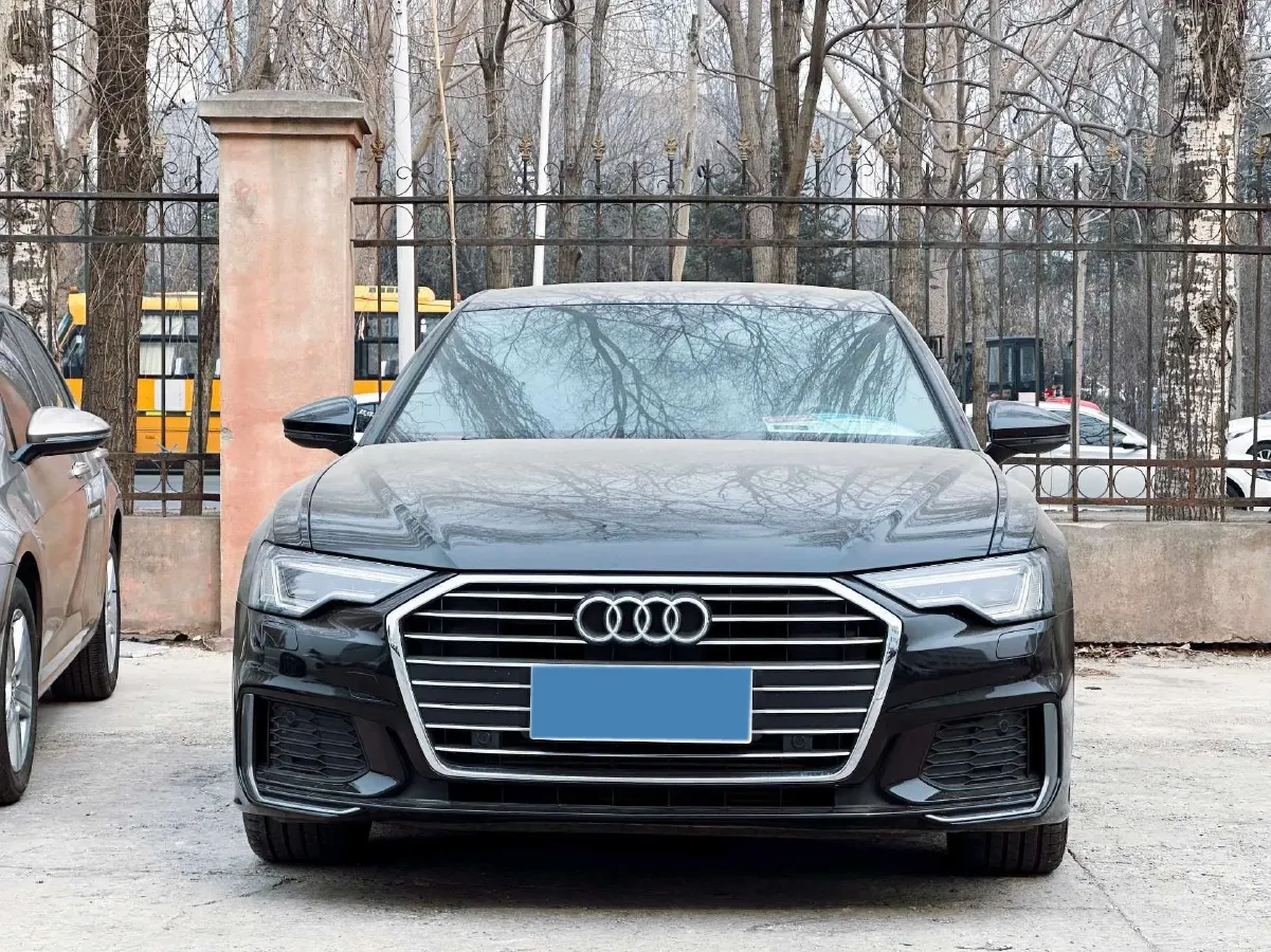 2020 Audi A6L 2.0T 190HP L4 7DCT,autocango,china used car exporter,china ev exporter,chinese used car exporter,chinese used ev exporter