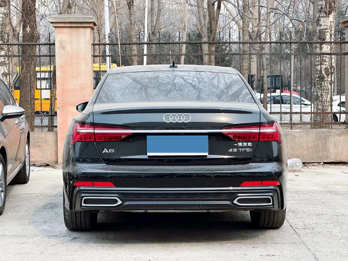 2020 Audi A6L 2.0T 190HP L4 7DCT,autocango,china used car exporter,china ev exporter,chinese used car exporter,chinese used ev exporter