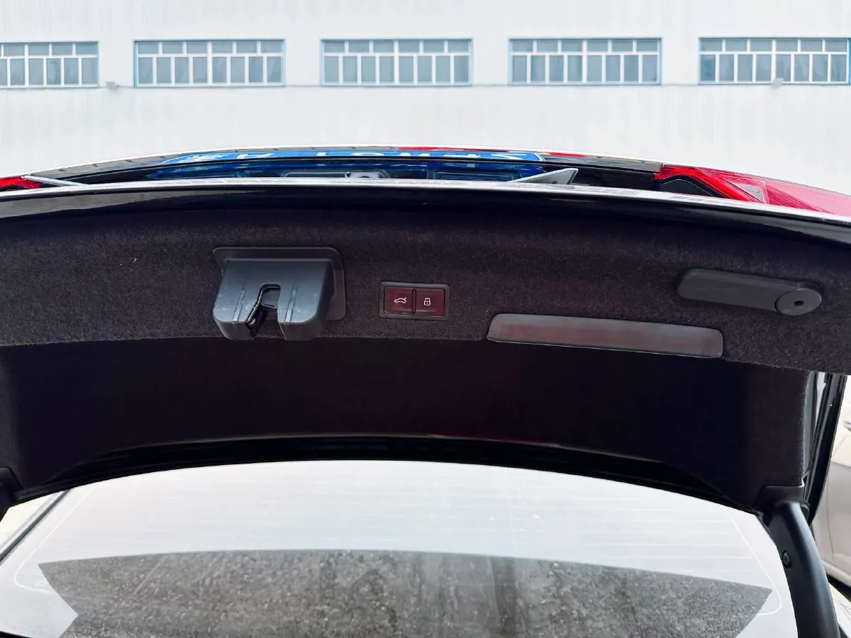 2020 Audi A6L 2.0T 190HP L4 7DCT,autocango,china used car exporter,china ev exporter,chinese used car exporter,chinese used ev exporter