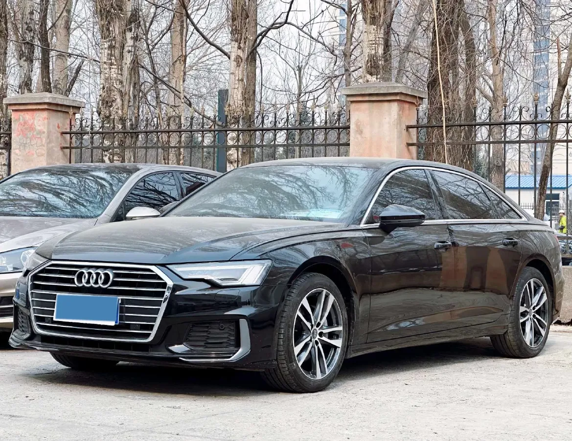 2020 Audi A6L 2.0T 190HP L4 7DCT,autocango,china used car exporter,china ev exporter,chinese used car exporter,chinese used ev exporter