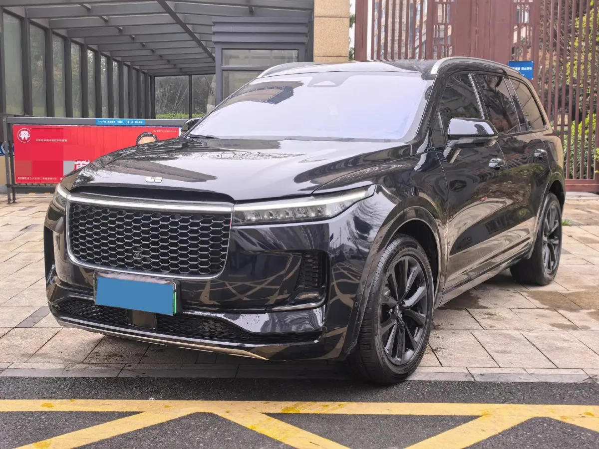 2021 Li ONE Range Extended 131HP REEV 40.5KWH,autocango,china used car exporter,china ev exporter,chinese used car exporter,chinese used ev exporter