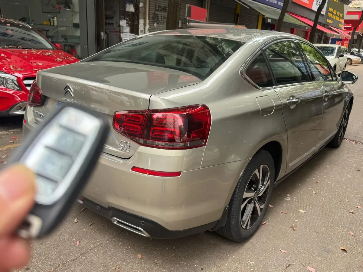 2017 Citroen C5 1.6T 167HP L4 6AT,autocango,china used car exporter,china ev exporter,chinese used car exporter,chinese used ev exporter