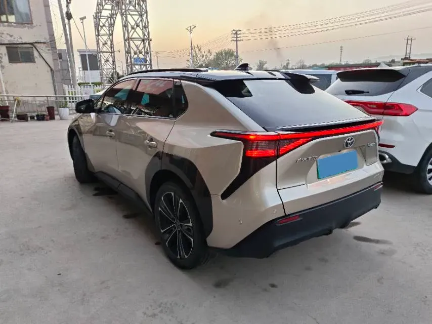 2022 Toyota bZ4X BEV 66.7KWH,autocango,china used car exporter,china ev exporter,chinese used car exporter,chinese used ev exporter
