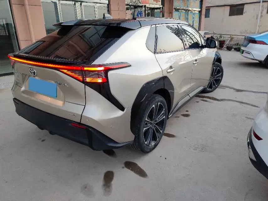 2022 Toyota bZ4X BEV 66.7KWH,autocango,china used car exporter,china ev exporter,chinese used car exporter,chinese used ev exporter