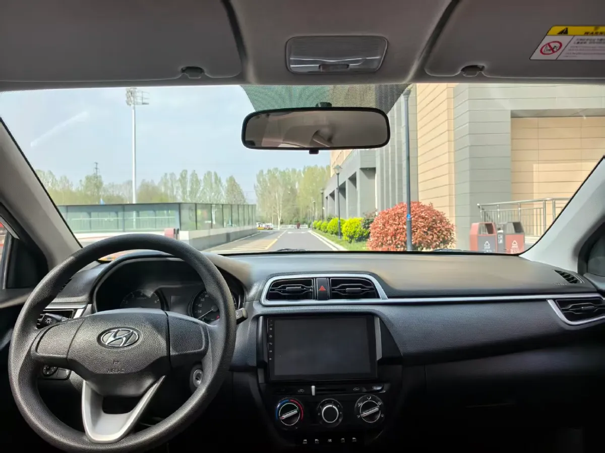 2020 Hyundai Reina 1.4L 95HP L4 5MT,autocango,china used car exporter,china ev exporter,chinese used car exporter,chinese used ev exporter