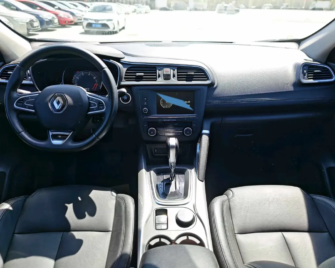 2017 Renault Kadjar 2.0L 150HP L4 CVT,autocango,china used car exporter,china ev exporter,chinese used car exporter,chinese used ev exporter