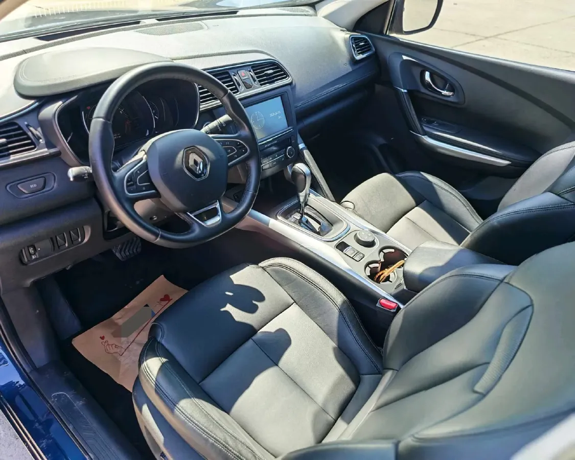 2017 Renault Kadjar 2.0L 150HP L4 CVT,autocango,china used car exporter,china ev exporter,chinese used car exporter,chinese used ev exporter