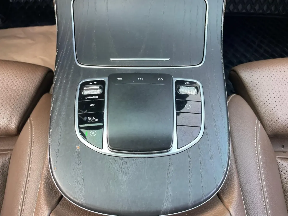 2020 Mercedes-Benz E Class 1.5T 184HP L4 9AT,autocango,china used car exporter,china ev exporter,chinese used car exporter,chinese used ev exporter