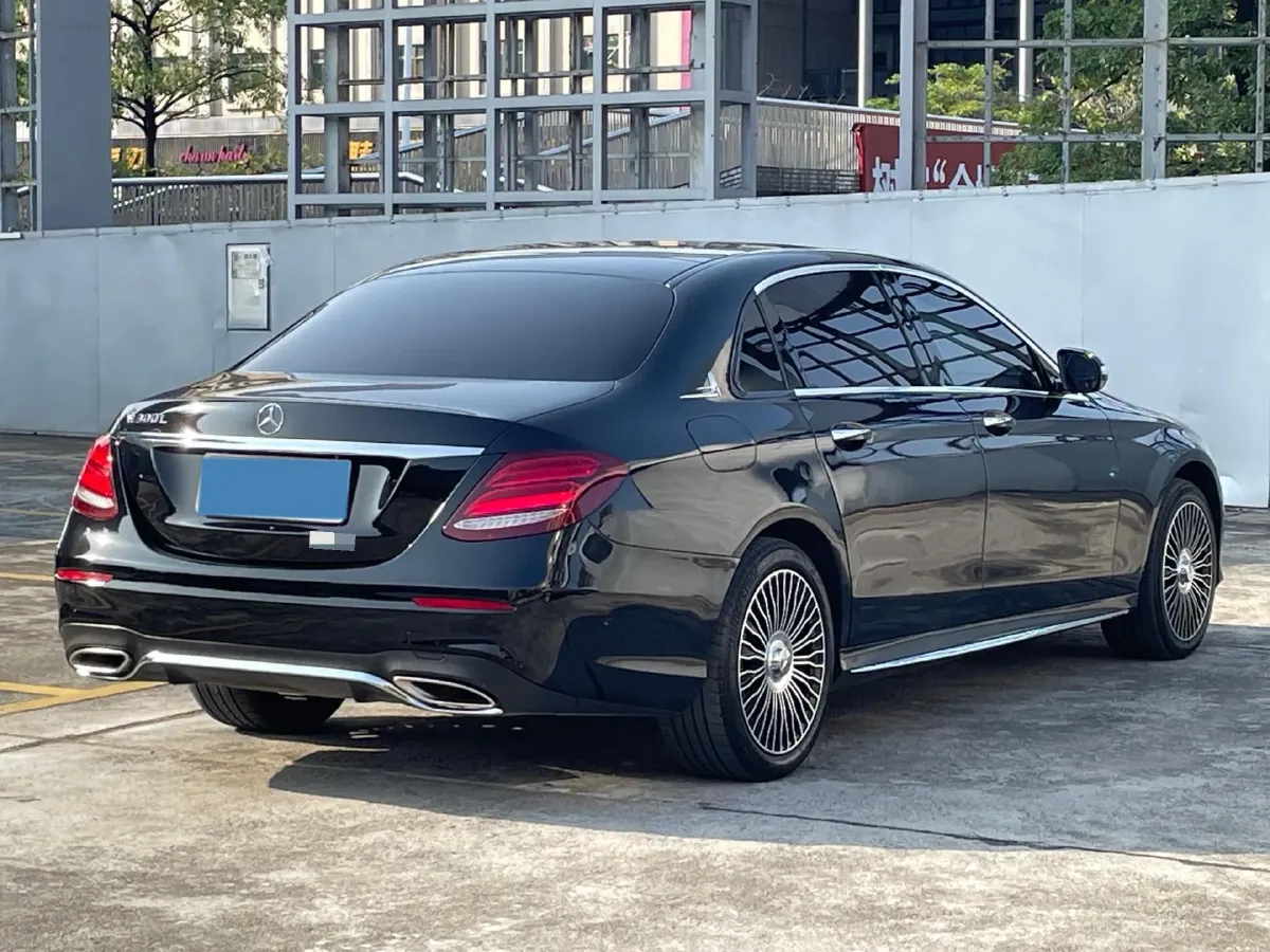 2020 Mercedes-Benz E Class 1.5T 184HP L4 9AT,autocango,china used car exporter,china ev exporter,chinese used car exporter,chinese used ev exporter