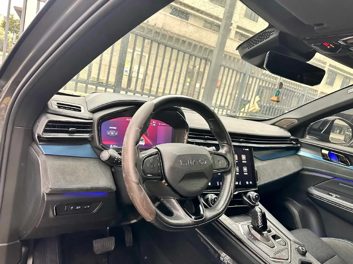 2021 Peugeot 508L 1.6T 200HP L4 8AT PHEV 12KWH,autocango,china used car exporter,china ev exporter,chinese used car exporter,chinese used ev exporter