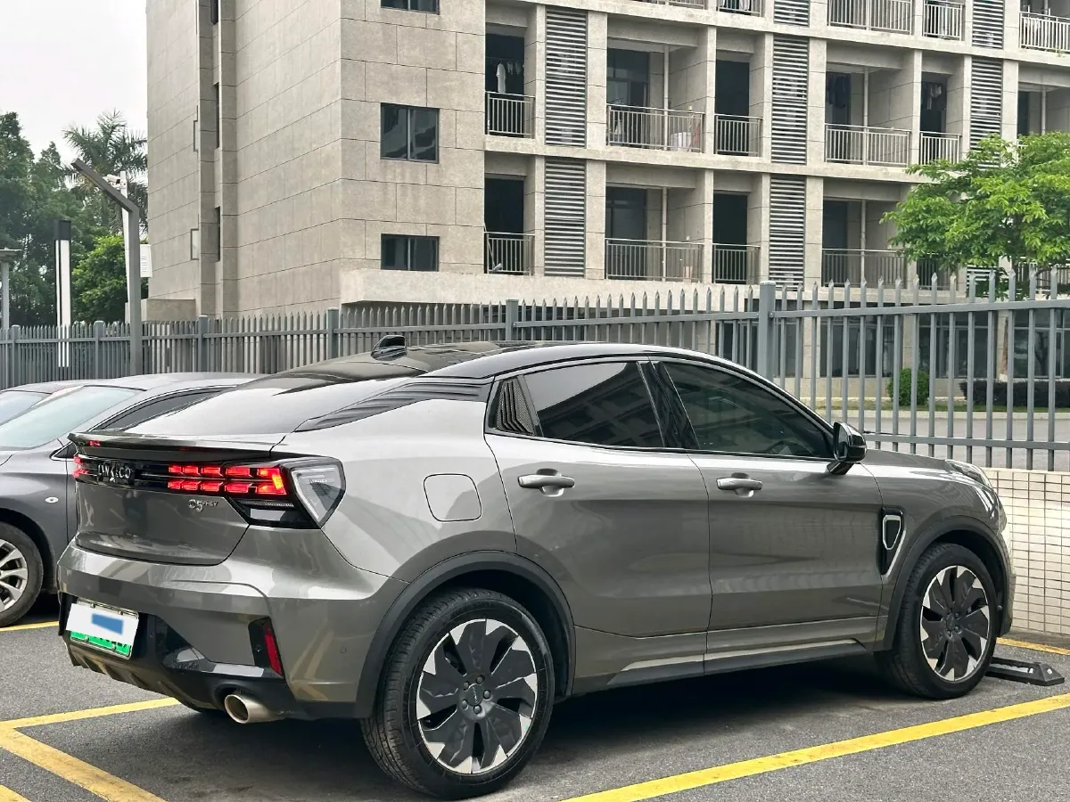 2021 Peugeot 508L 1.6T 200HP L4 8AT PHEV 12KWH,autocango,china used car exporter,china ev exporter,chinese used car exporter,chinese used ev exporter