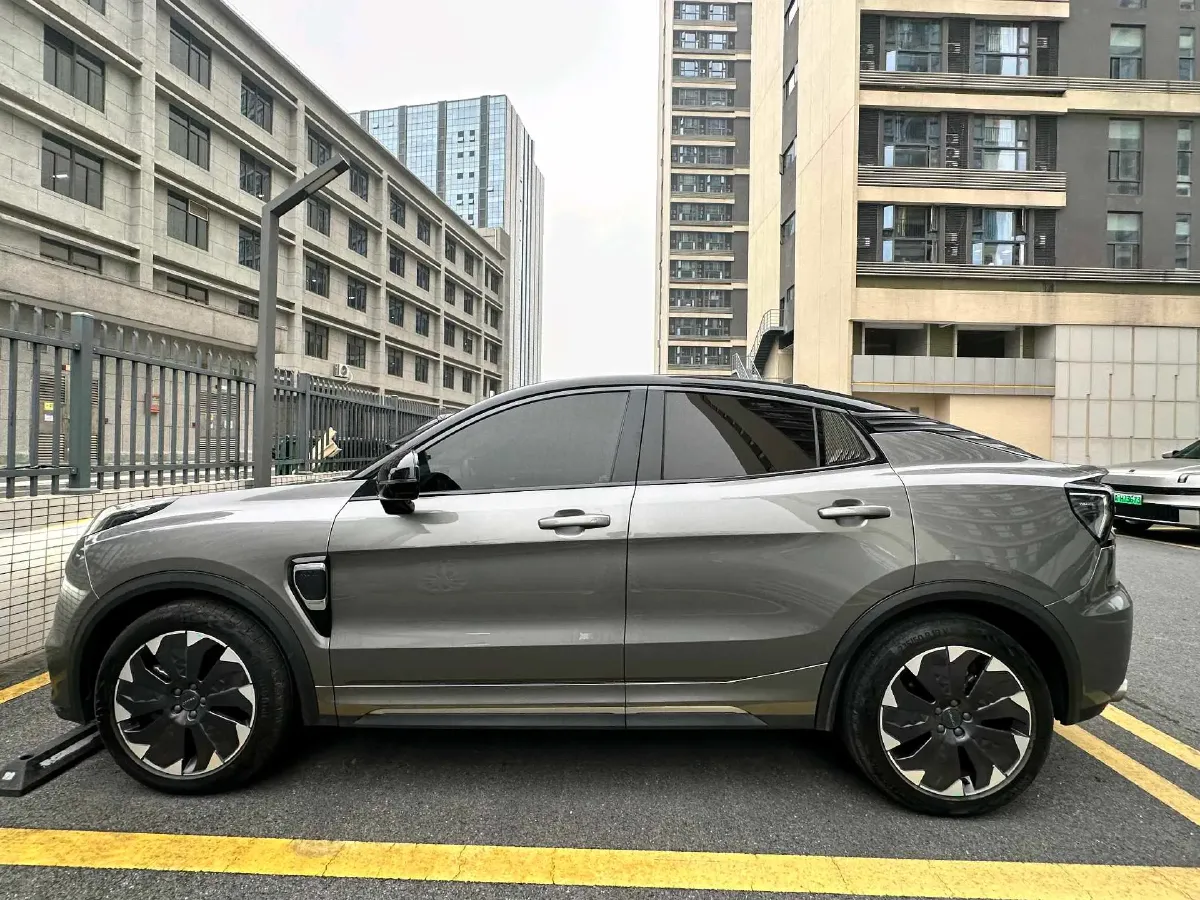 2021 Peugeot 508L 1.6T 200HP L4 8AT PHEV 12KWH,autocango,china used car exporter,china ev exporter,chinese used car exporter,chinese used ev exporter