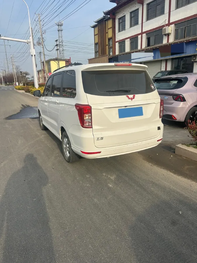 2021 WuLing HongGuang 1.5L 99HP L4 6MT,autocango,china used car exporter,china ev exporter,chinese used car exporter,chinese used ev exporter