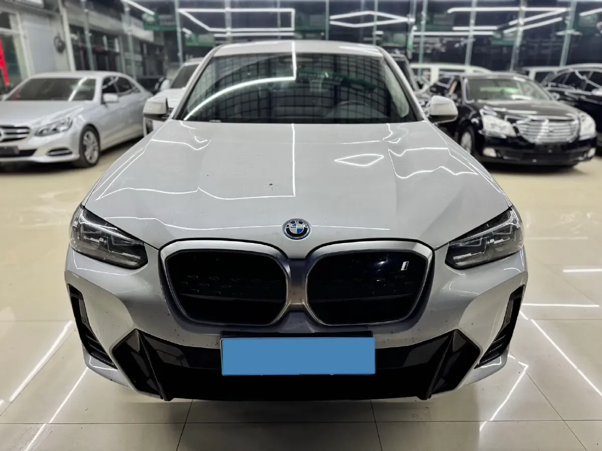 2024 BMW iX3 BEV 80KWH,autocango,china used car exporter,china ev exporter,chinese used car exporter,chinese used ev exporter