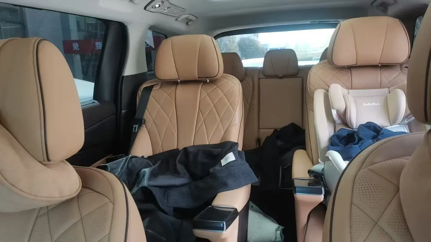 2024 Denza D9 1.5T 139HP L4 E-CVT PHEV 40KWH,autocango,china used car exporter,china ev exporter,chinese used car exporter,chinese used ev exporter