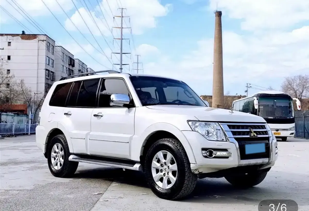 2020 Mitsubishi Pajero 3.0L 174HP V6 5AT,autocango,china used car exporter,china ev exporter,chinese used car exporter,chinese used ev exporter