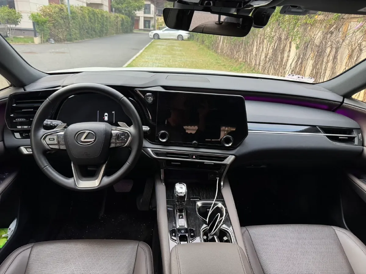 2023 Lexus RX 2.5L 189HP L4 E-CVT Hybrid,autocango,china used car exporter,china ev exporter,chinese used car exporter,chinese used ev exporter