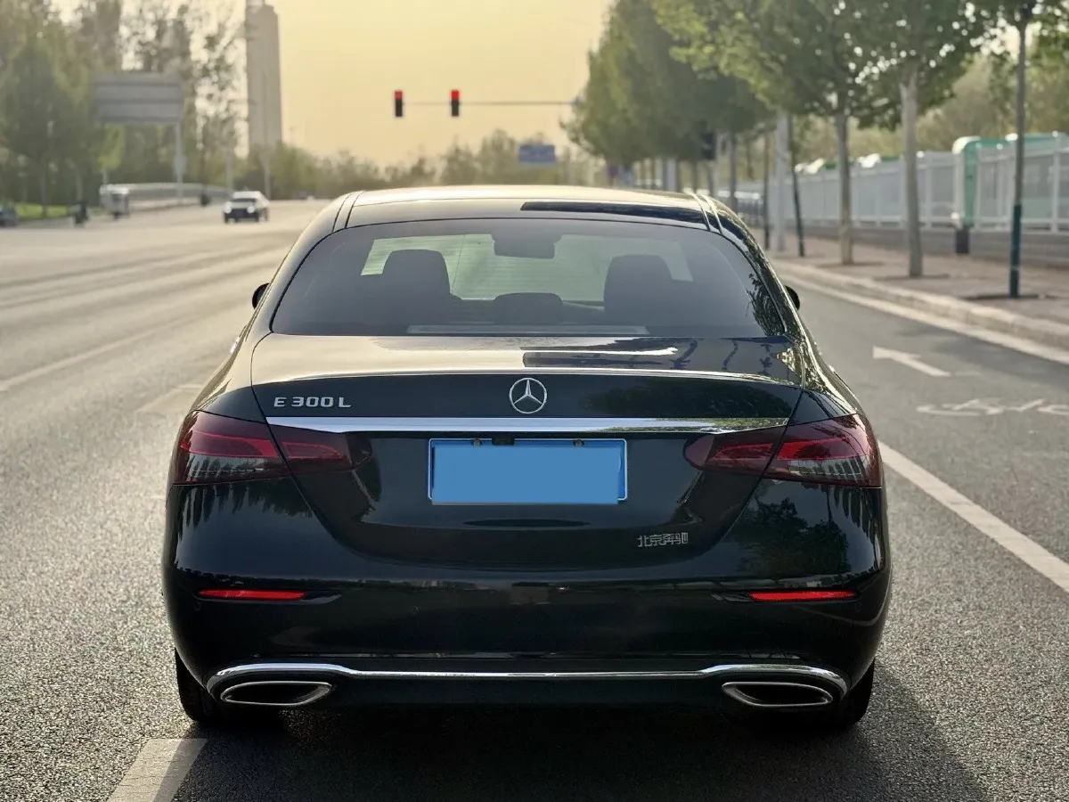 2021 Mercedes-Benz E Class 2.0T 258HP L4 9AT,autocango,china used car exporter,china ev exporter,chinese used car exporter,chinese used ev exporter