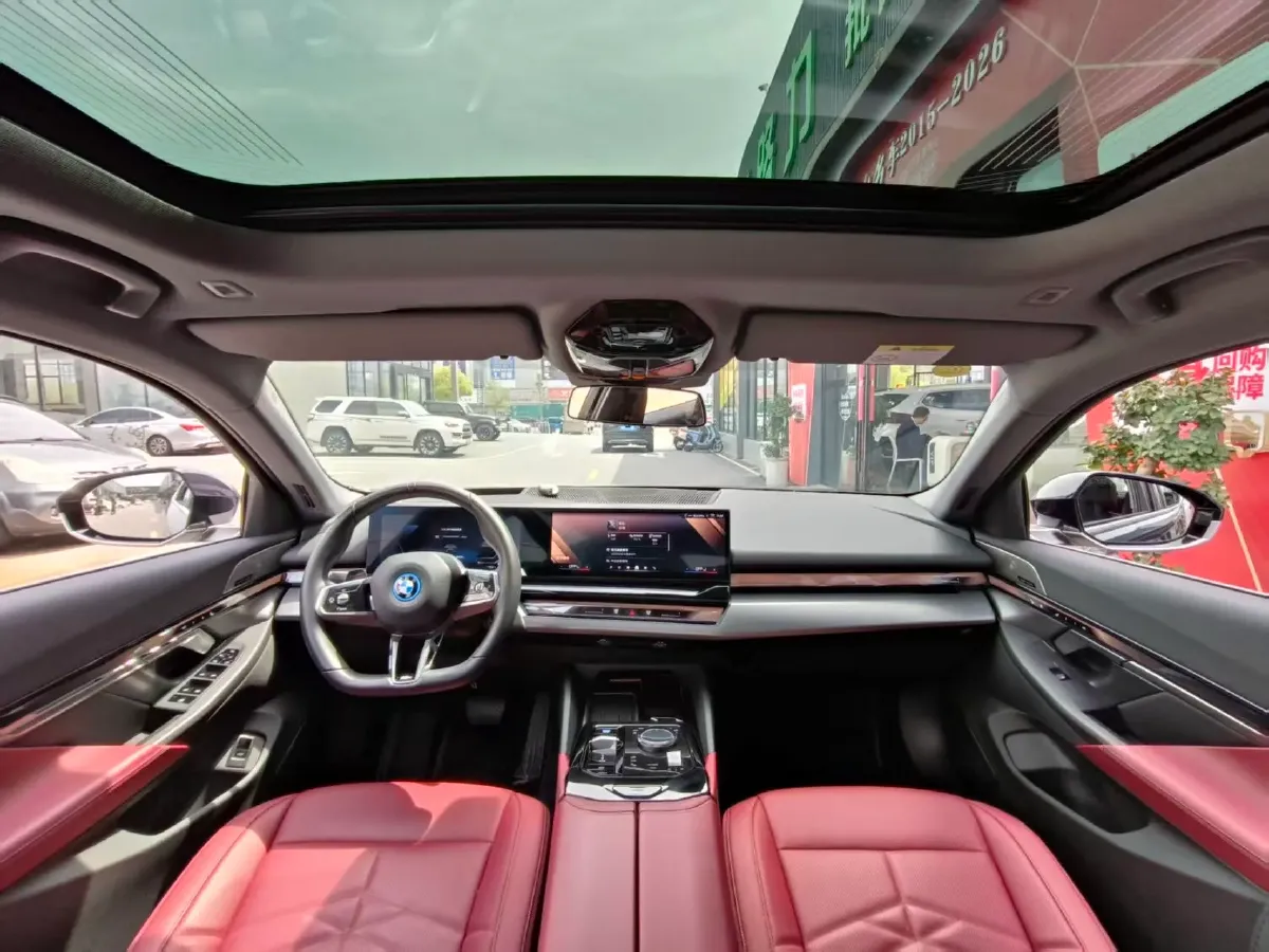 2025 BMW i5 BEV 96.96KWH,autocango,china used car exporter,china ev exporter,chinese used car exporter,chinese used ev exporter