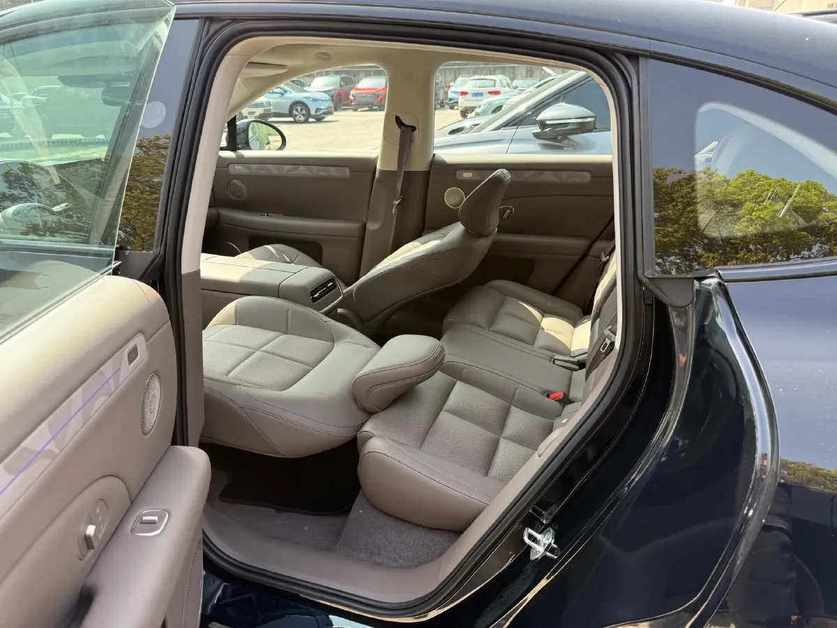 2026 IM LS6 REEV 155HP REEV,autocango,china used car exporter,china ev exporter,chinese used car exporter,chinese used ev exporter