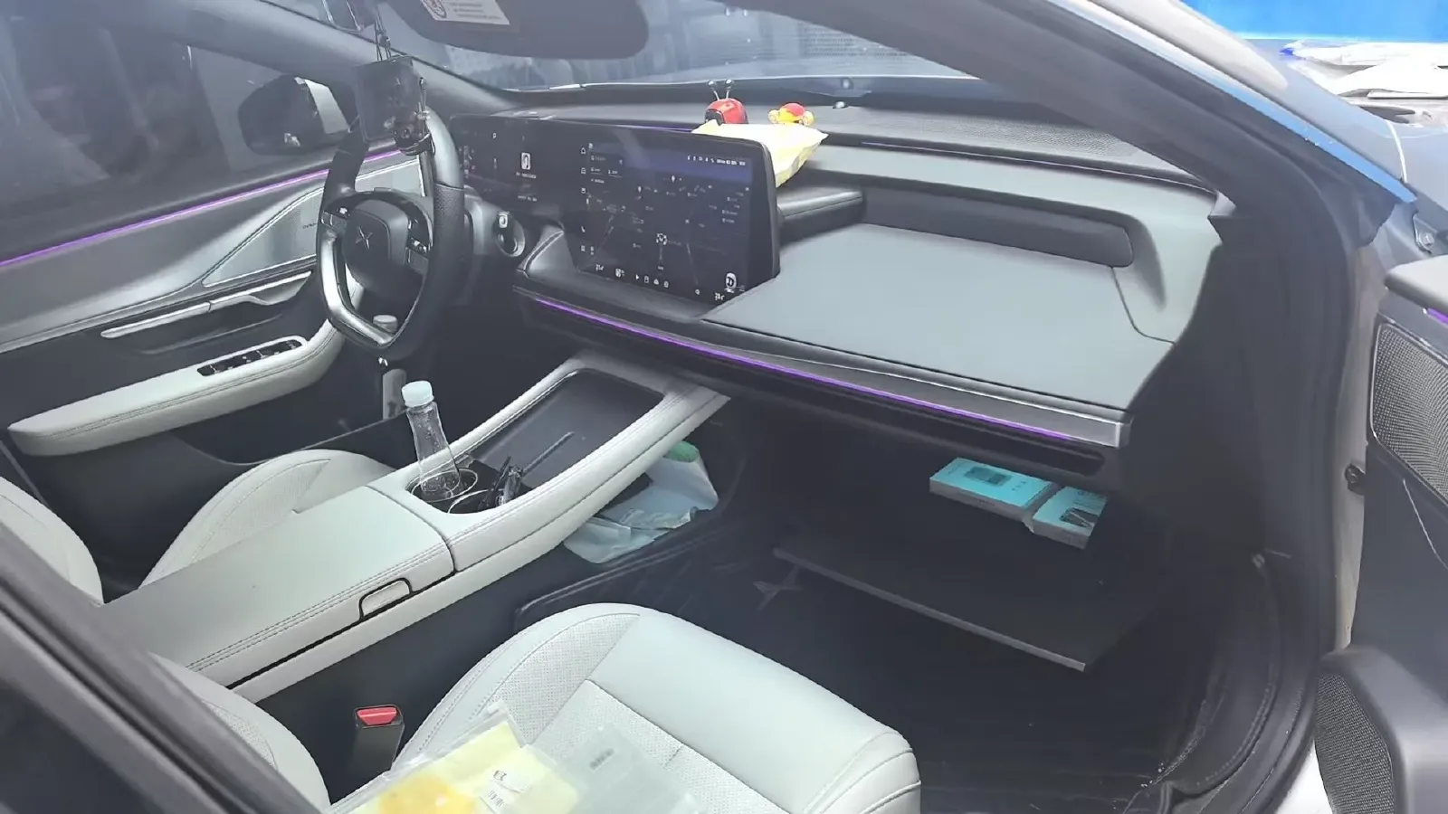 2023 Xpeng P7 BEV 86.2KWH,autocango,china used car exporter,china ev exporter,chinese used car exporter,chinese used ev exporter