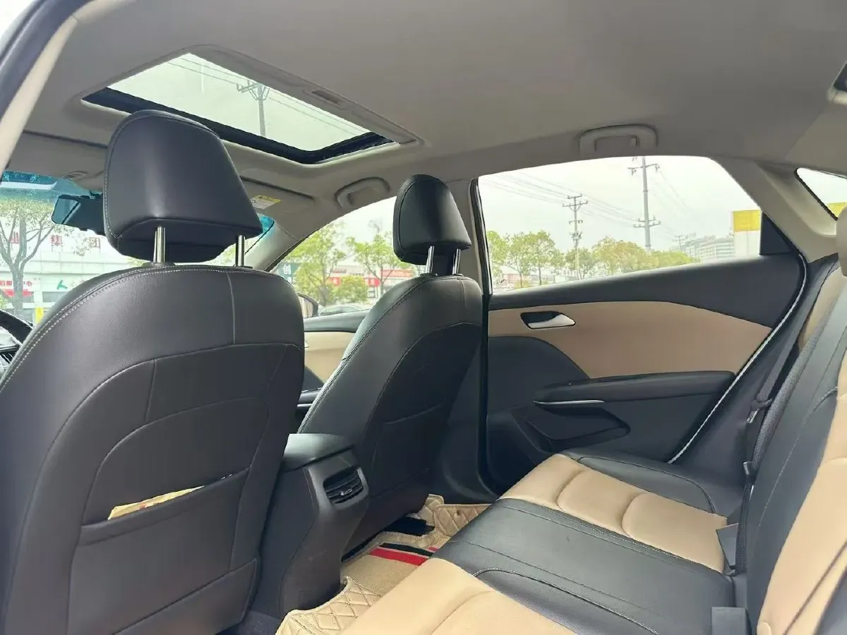 2019 Chevrolet Monza 1.3T 163HP L3 6AT,autocango,china used car exporter,china ev exporter,chinese used car exporter,chinese used ev exporter