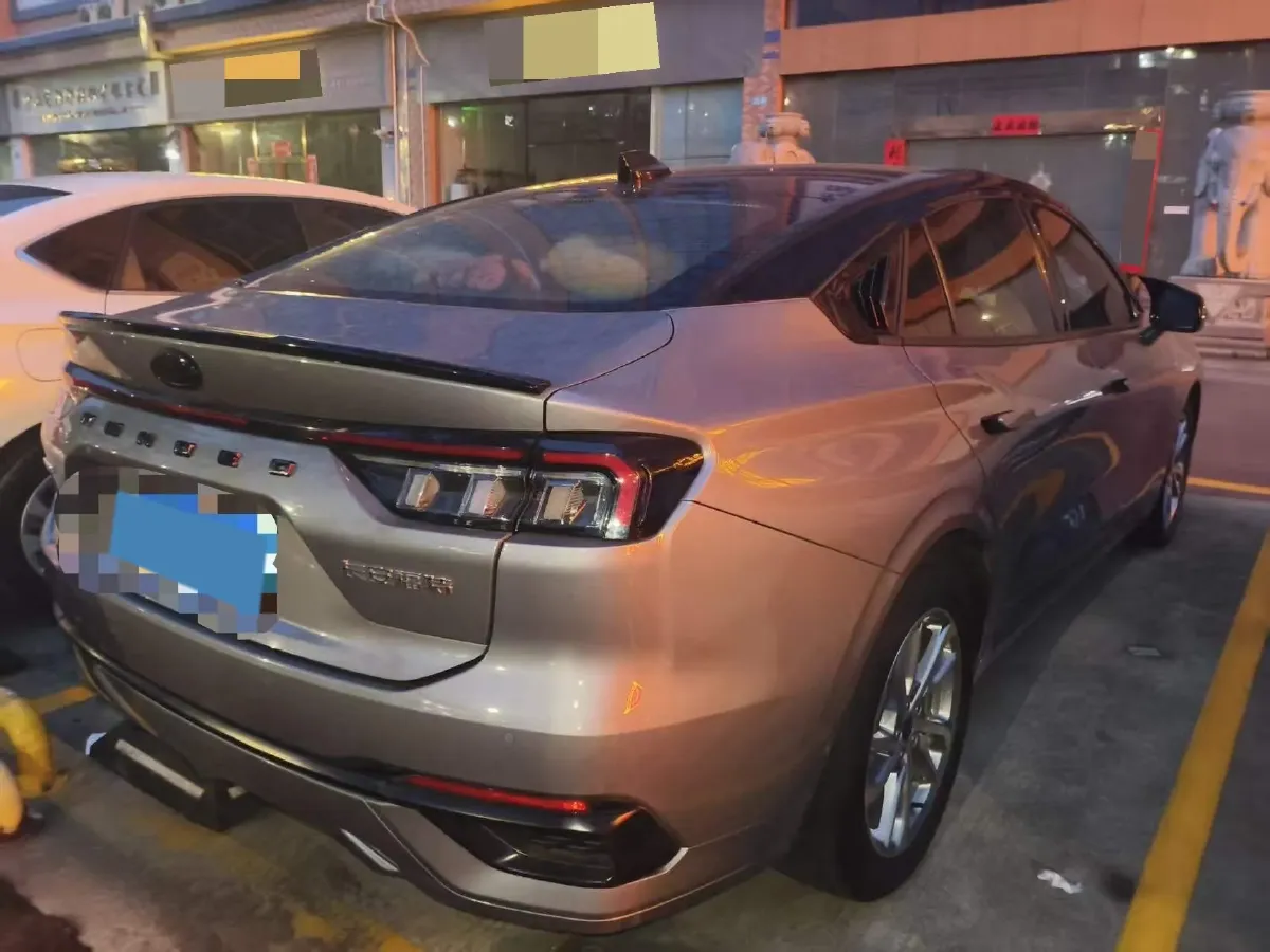 2022 Ford Mondeo 2.0T 238HP L4 8AT,autocango,china used car exporter,china ev exporter,chinese used car exporter,chinese used ev exporter