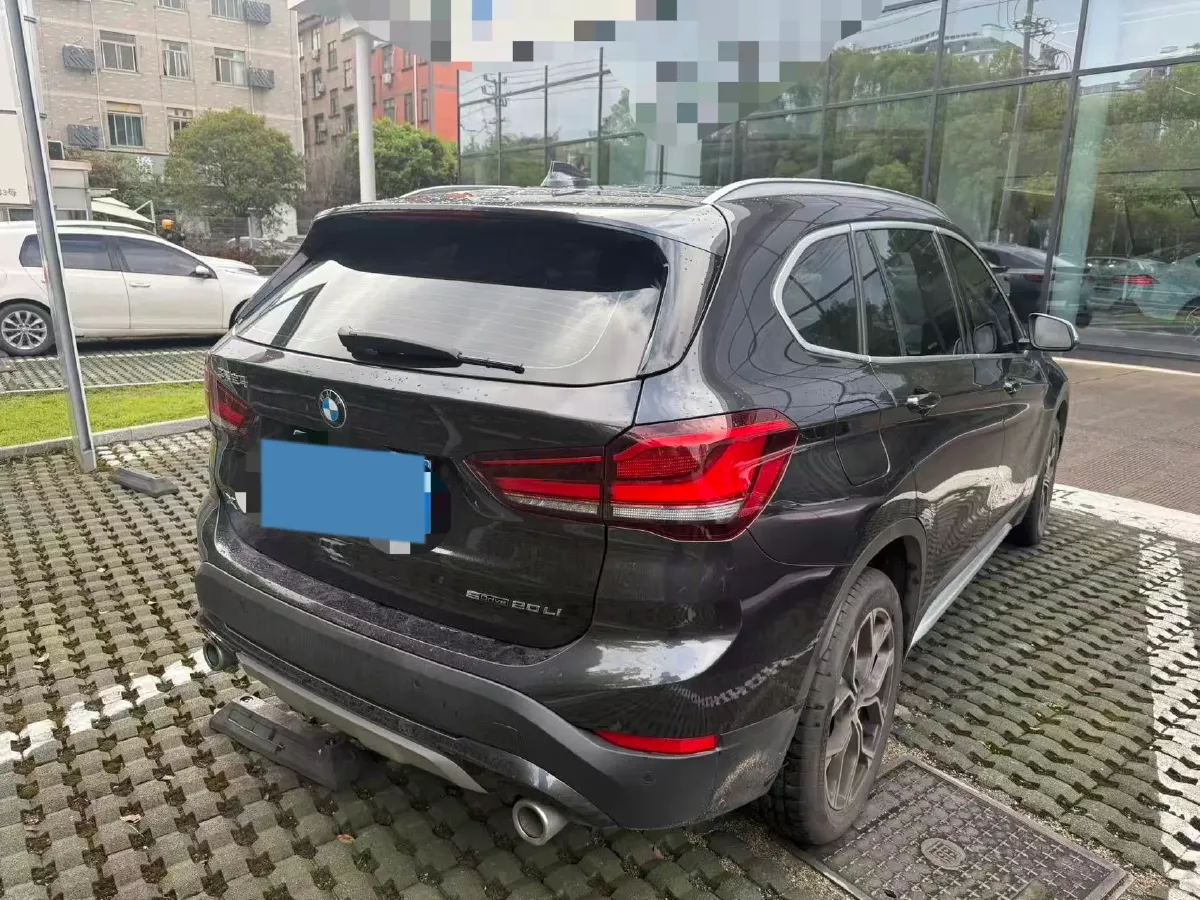 2022 BMW X1 1.5T 140HP L3 7DCT,autocango,china used car exporter,china ev exporter,chinese used car exporter,chinese used ev exporter