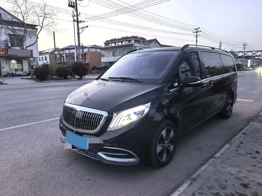 2022 Mercedes-Benz V Class 2.0T 211HP L4 9AT,autocango,china used car exporter,china ev exporter,chinese used car exporter,chinese used ev exporter