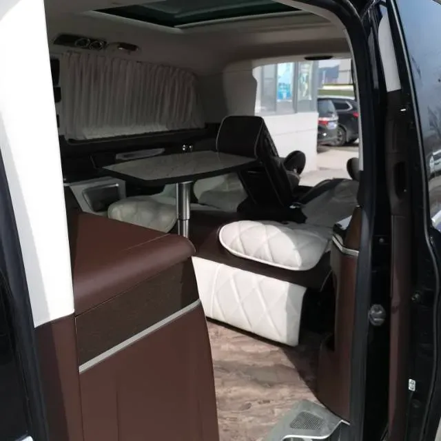 2022 Mercedes-Benz V Class 2.0T 211HP L4 9AT,autocango,china used car exporter,china ev exporter,chinese used car exporter,chinese used ev exporter