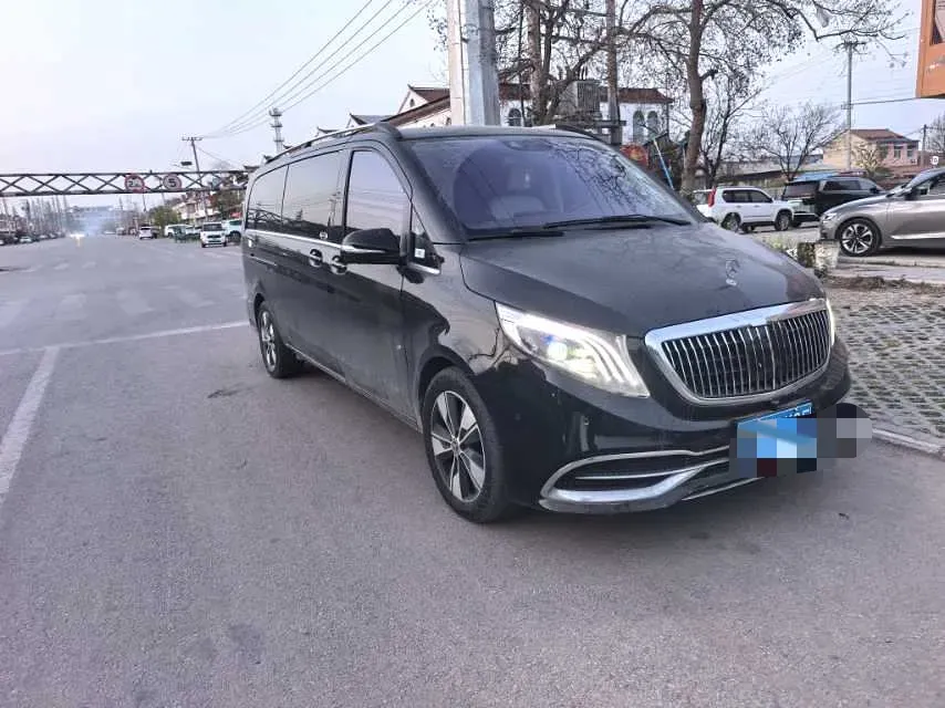 2022 Mercedes-Benz V Class 2.0T 211HP L4 9AT,autocango,china used car exporter,china ev exporter,chinese used car exporter,chinese used ev exporter