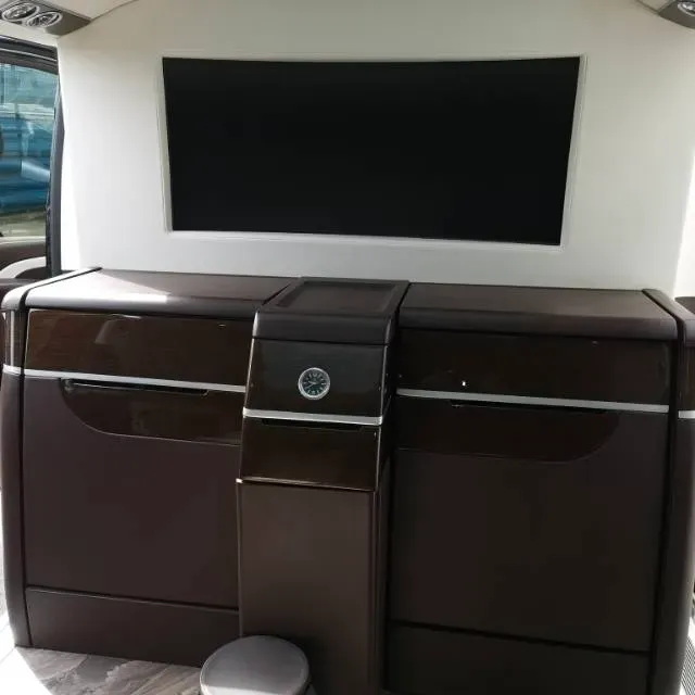 2022 Mercedes-Benz V Class 2.0T 211HP L4 9AT,autocango,china used car exporter,china ev exporter,chinese used car exporter,chinese used ev exporter