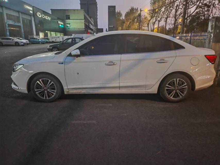 2019 Roewe i5 1.5L 120HP L4 CVT,autocango,china used car exporter,china ev exporter,chinese used car exporter,chinese used ev exporter
