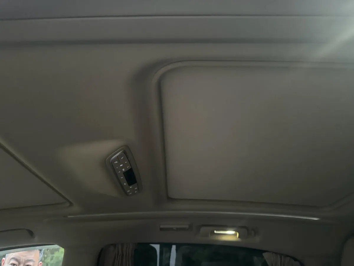 2021 Buick GL8 2.0T 237HP L4 9AT,autocango,china used car exporter,china ev exporter,chinese used car exporter,chinese used ev exporter