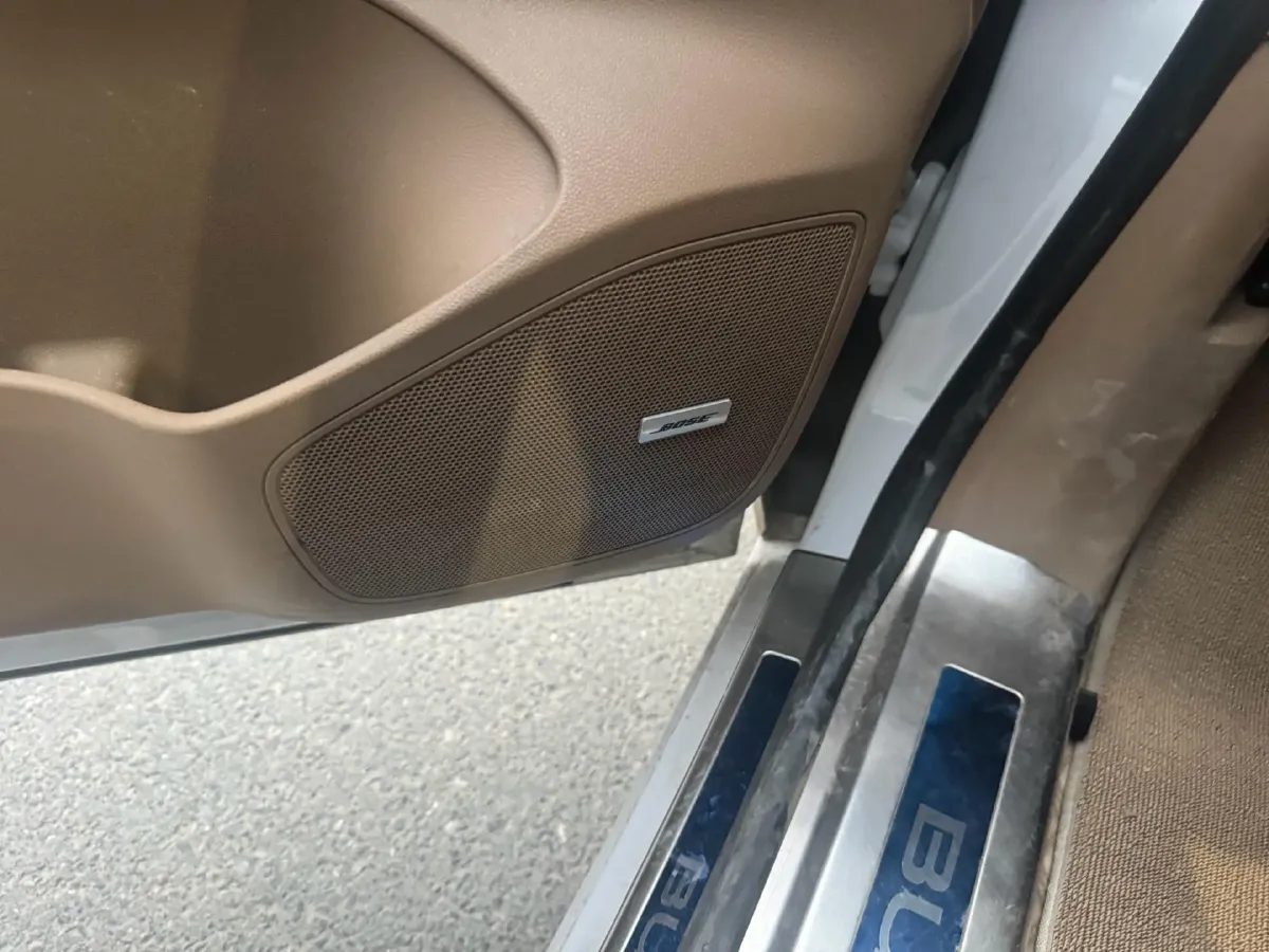 2021 Buick GL8 2.0T 237HP L4 9AT,autocango,china used car exporter,china ev exporter,chinese used car exporter,chinese used ev exporter