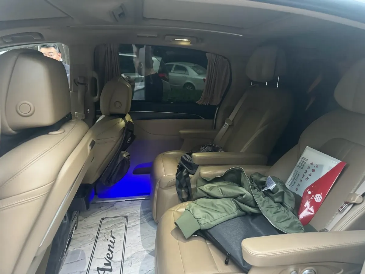 2021 Buick GL8 2.0T 237HP L4 9AT,autocango,china used car exporter,china ev exporter,chinese used car exporter,chinese used ev exporter