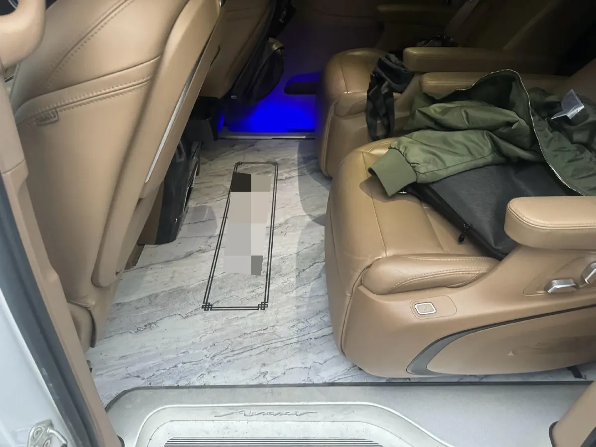 2021 Buick GL8 2.0T 237HP L4 9AT,autocango,china used car exporter,china ev exporter,chinese used car exporter,chinese used ev exporter