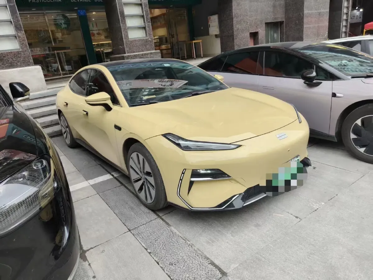 2024 Geely Galaxy E8 BEV 62KWH,autocango,china used car exporter,china ev exporter,chinese used car exporter,chinese used ev exporter