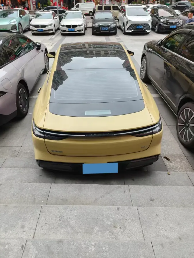 2024 Geely Galaxy E8 BEV 62KWH,autocango,china used car exporter,china ev exporter,chinese used car exporter,chinese used ev exporter