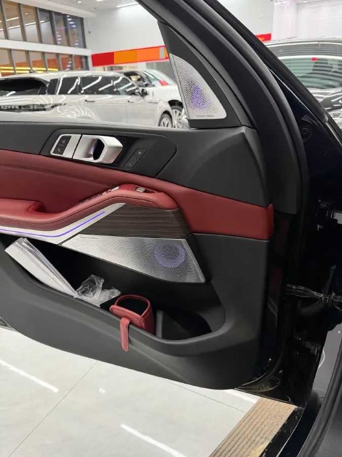 2022 BMW X5 3.0T 333HP L6 8AT,autocango,china used car exporter,china ev exporter,chinese used car exporter,chinese used ev exporter