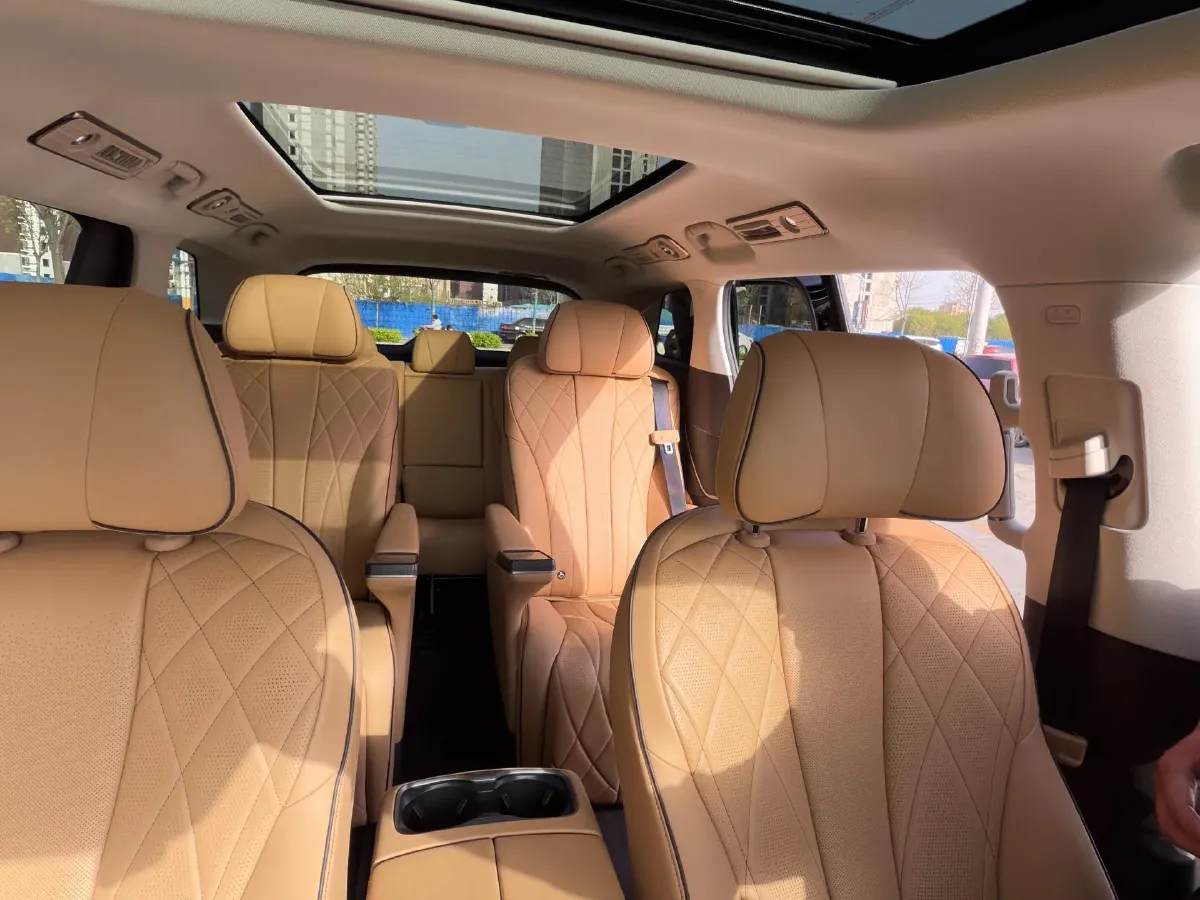 2024 Denza D9 1.5T 139HP L4 E-CVT PHEV 40KWH,autocango,china used car exporter,china ev exporter,chinese used car exporter,chinese used ev exporter