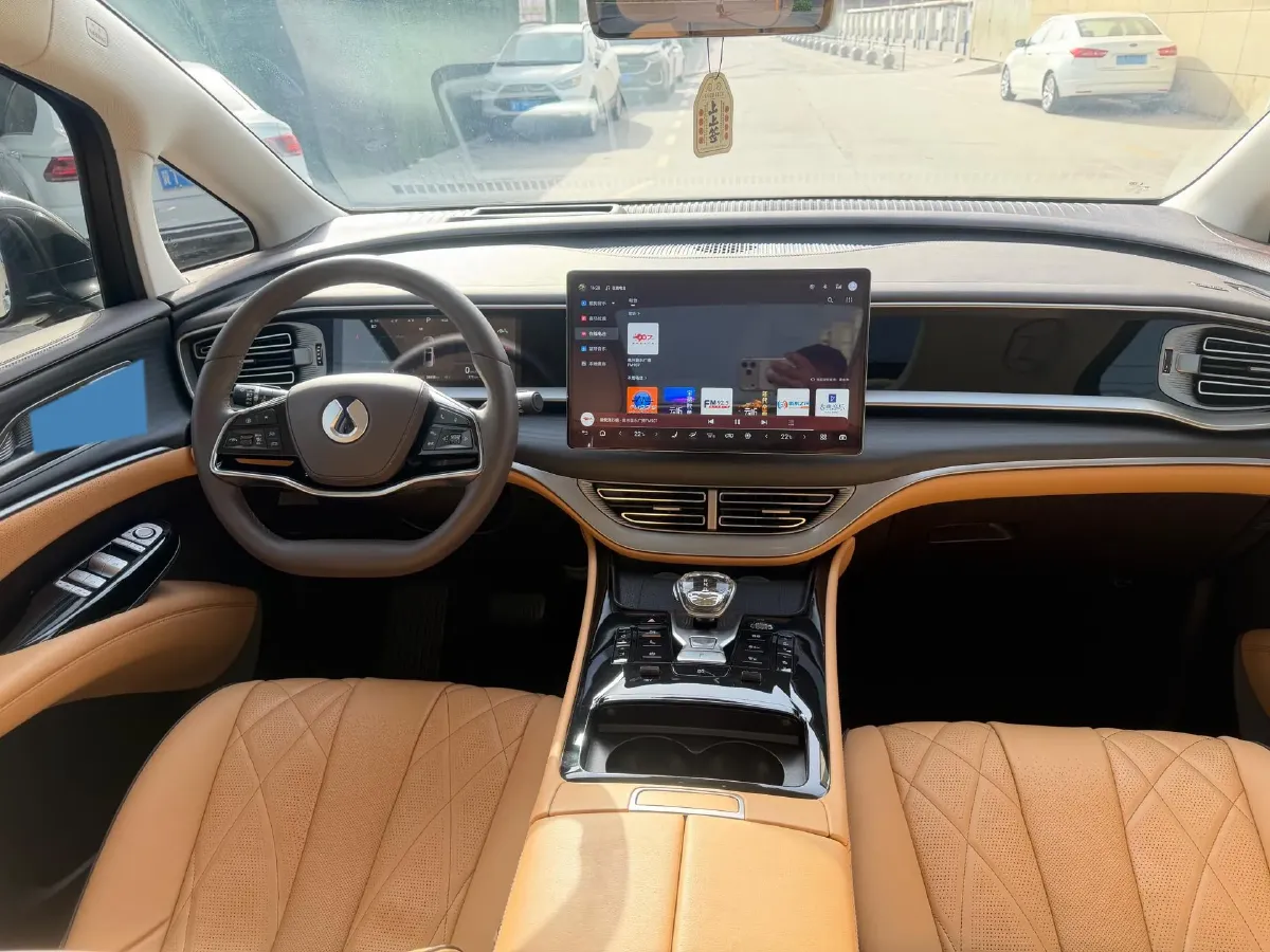 2024 Denza D9 1.5T 139HP L4 E-CVT PHEV 40KWH,autocango,china used car exporter,china ev exporter,chinese used car exporter,chinese used ev exporter