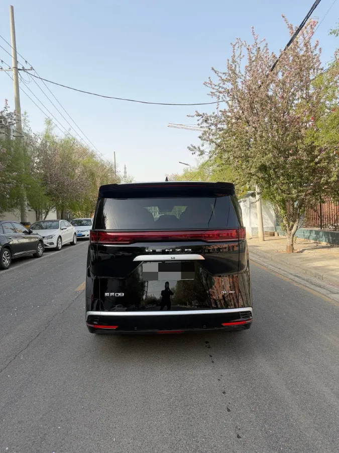 2024 Denza D9 1.5T 139HP L4 E-CVT PHEV 40KWH,autocango,china used car exporter,china ev exporter,chinese used car exporter,chinese used ev exporter