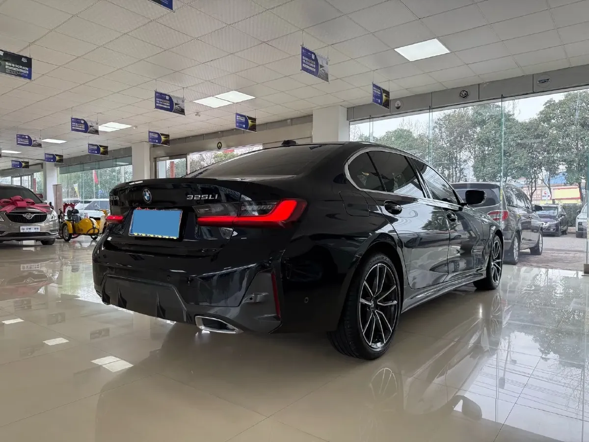 2024 BMW 3 Series 2.0T 184HP L4 8AT,autocango,china used car exporter,china ev exporter,chinese used car exporter,chinese used ev exporter