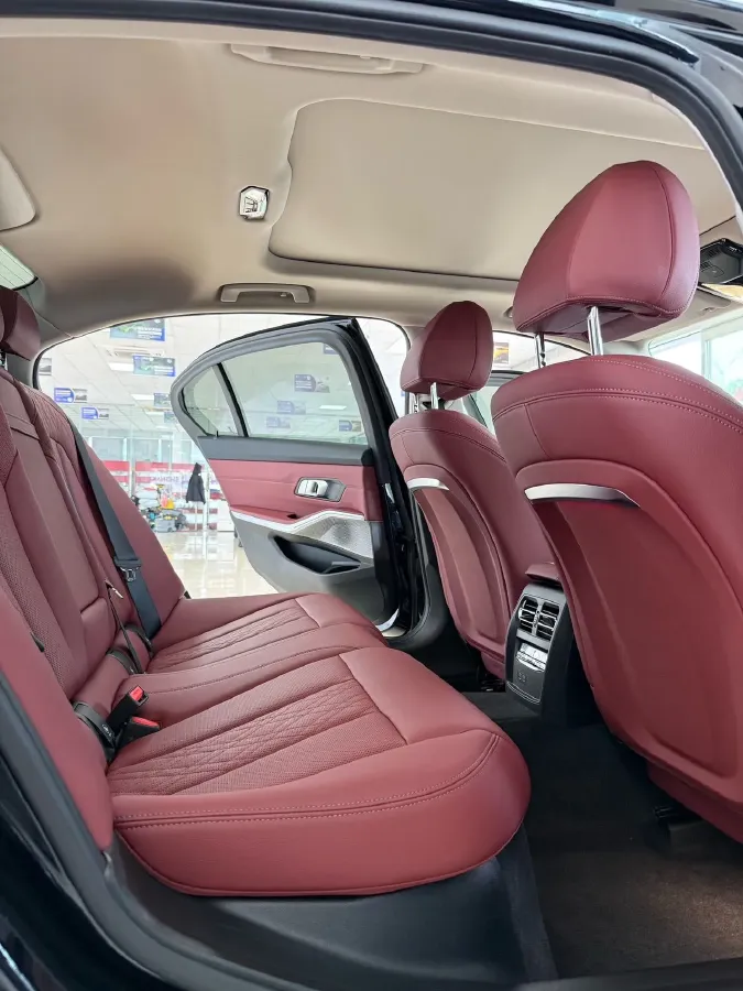 2024 BMW 3 Series 2.0T 184HP L4 8AT,autocango,china used car exporter,china ev exporter,chinese used car exporter,chinese used ev exporter