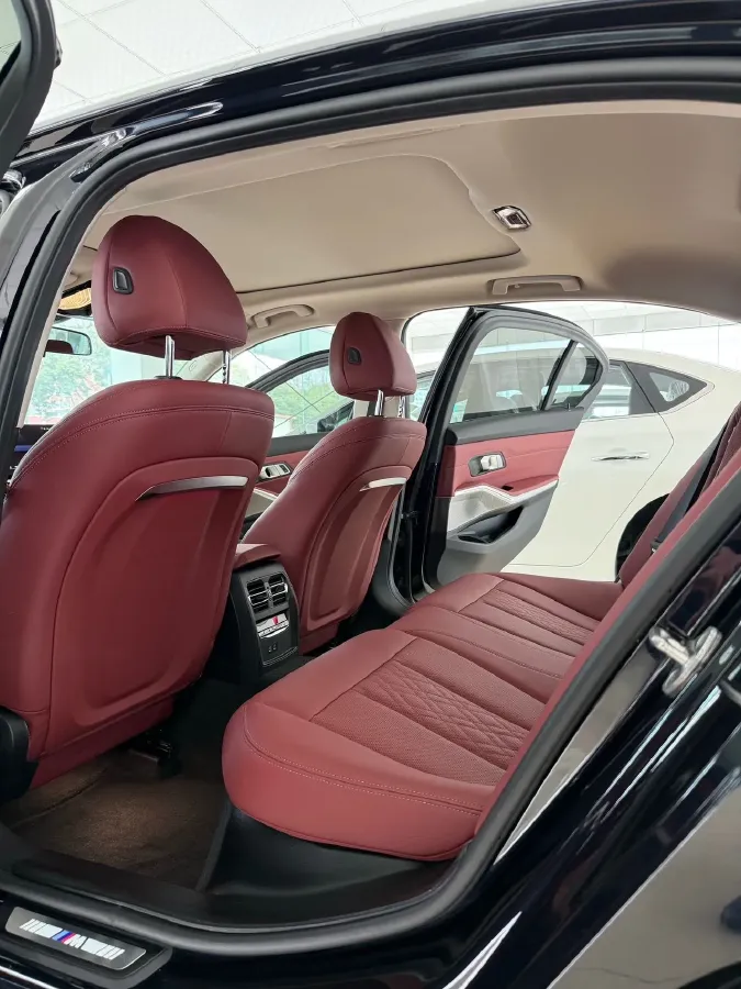 2024 BMW 3 Series 2.0T 184HP L4 8AT,autocango,china used car exporter,china ev exporter,chinese used car exporter,chinese used ev exporter